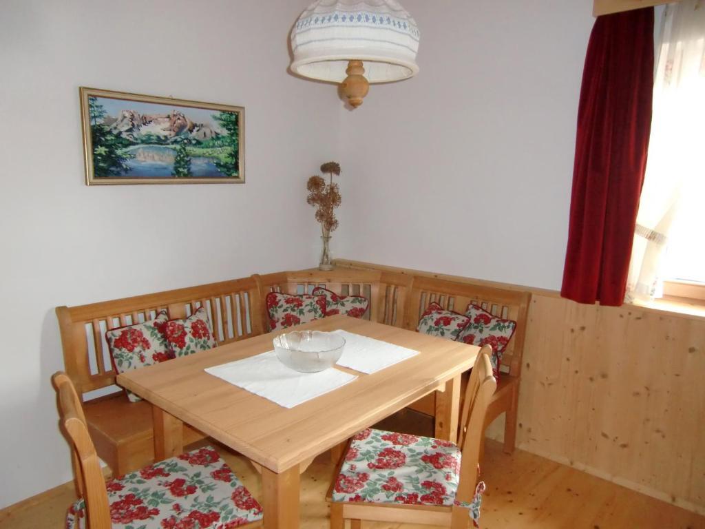 Mitschighof - Apartments Und Pension - Heidis-Welt, Mitschig Hermagor-Pressegger See Room photo
