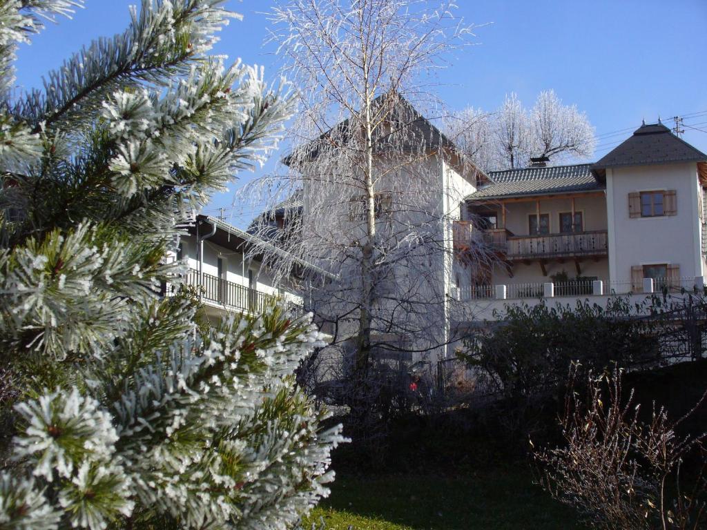 Mitschighof - Apartments Und Pension - Heidis-Welt, Mitschig Hermagor-Pressegger See Exterior photo