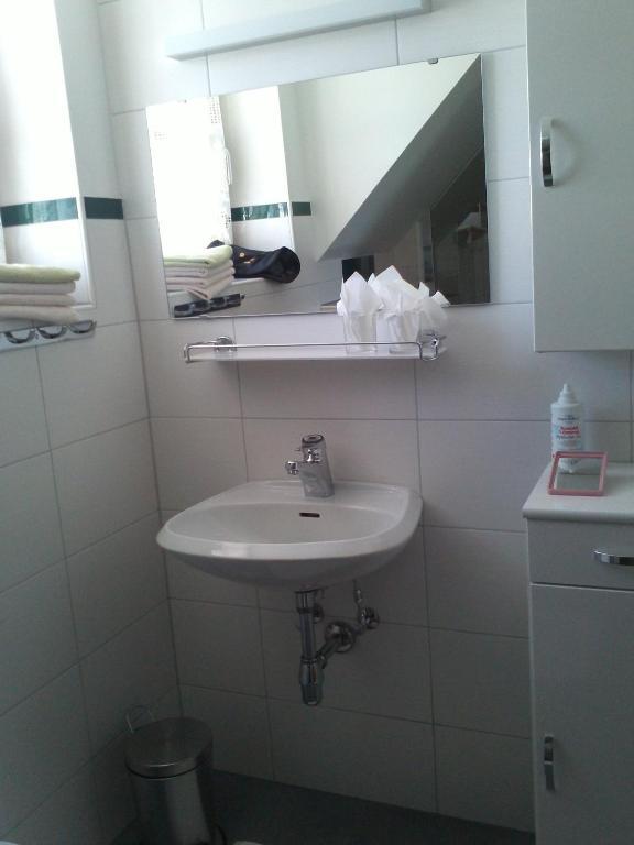 Mitschighof - Apartments Und Pension - Heidis-Welt, Mitschig Hermagor-Pressegger See Room photo